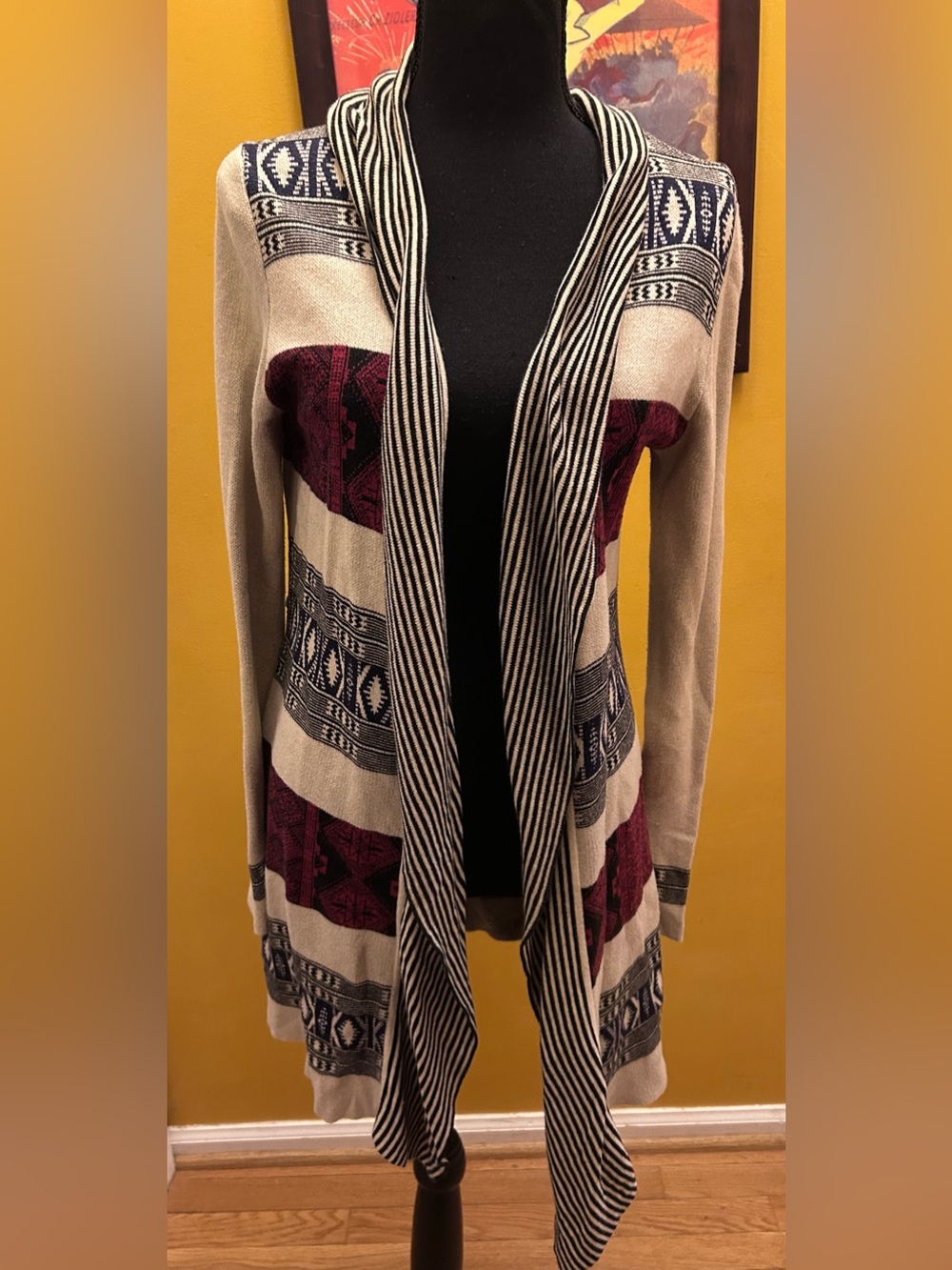 Women’s Aztec Print Open Shawl Long Cardigan Size Medium
